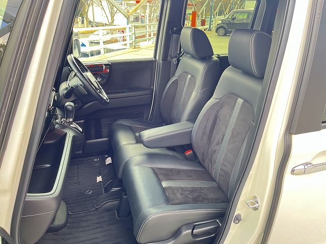 HONDA N BOX CUSTOM 2021 Image 31