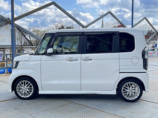 HONDA N BOX CUSTOM 2021 Image 31