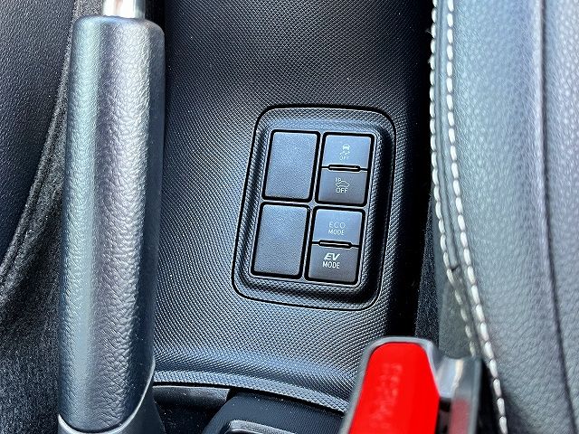 TOYOTA AQUA 2017 Image 31