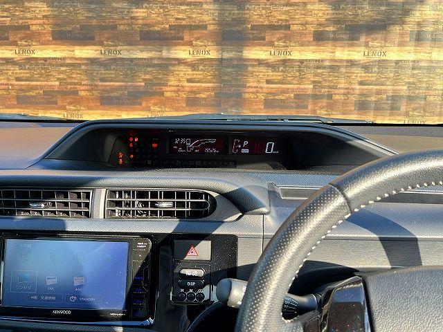 TOYOTA AQUA 2017 Image 31