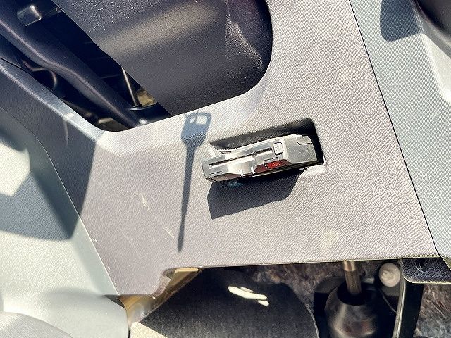 TOYOTA AQUA 2017 Image 31