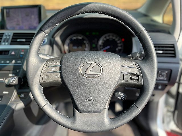 TOYOTA LEXUS HS250H 2014 Image 31