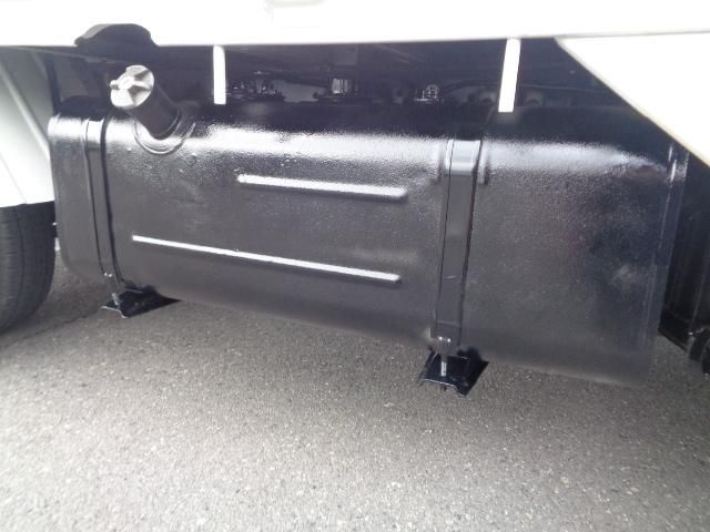 TOYOTA DYNA 2012 Image 31