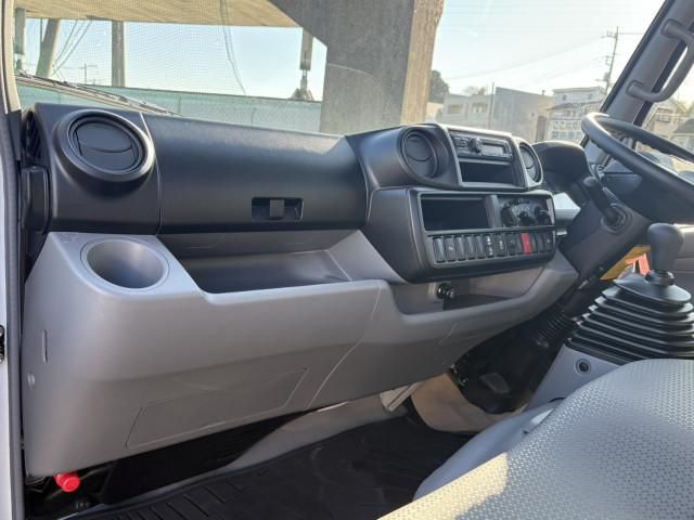 TOYOTA DYNA 2026 Image 31