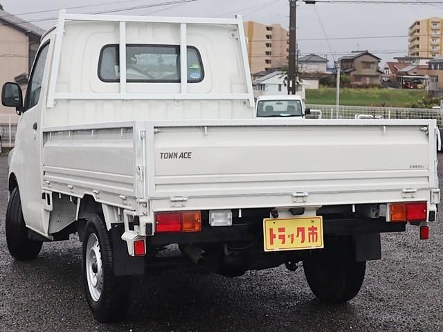 TOYOTA TOWNACE TRUCK 2WD 2021 Image 31