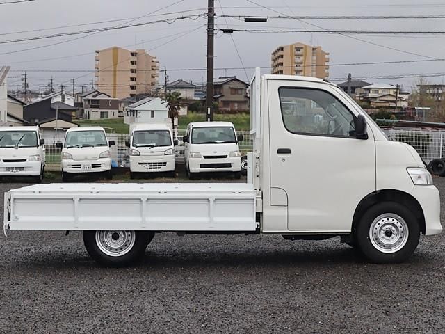 TOYOTA TOWNACE TRUCK 2WD 2021 Image 31