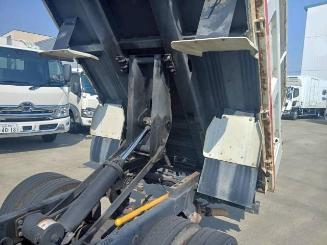 MITSUBISHI CANTER 2015 Image 31
