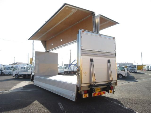 ISUZU FORWARD 2023 Image 31