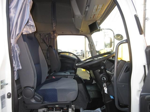 ISUZU FORWARD 2023 Image 31