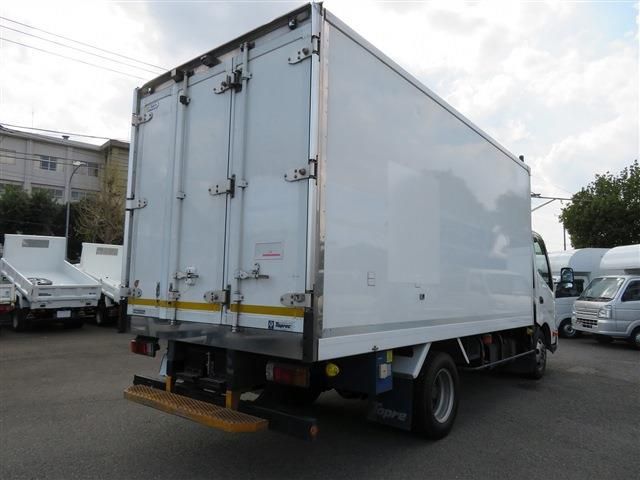 HINO DUTRO 2018 Image 31