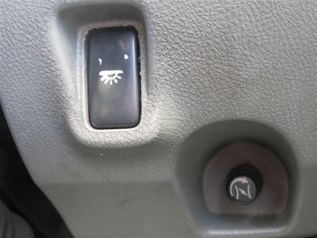 HINO DUTRO 2018 Image 31