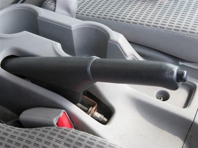 HINO DUTRO 2018 Image 31