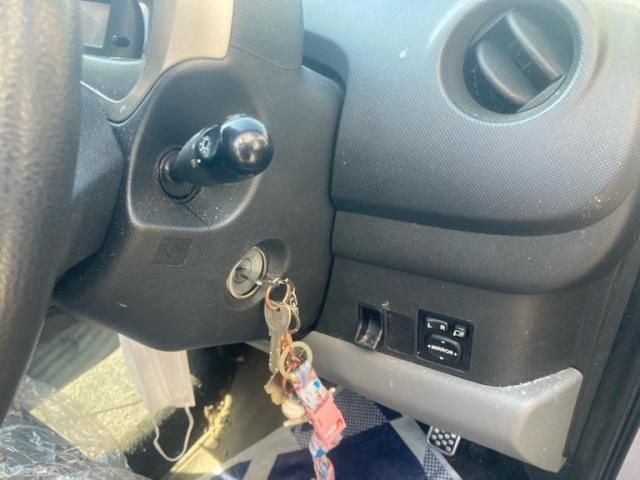 TOYOTA PASSO 2010 Image 31