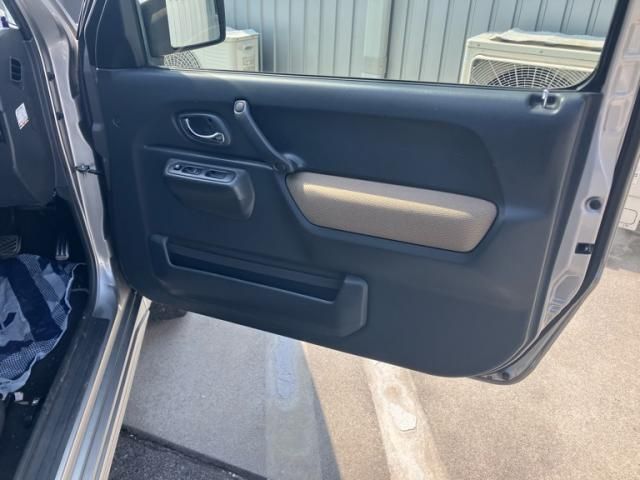 SUZUKI JIMNY SIERRA 2014 Image 31