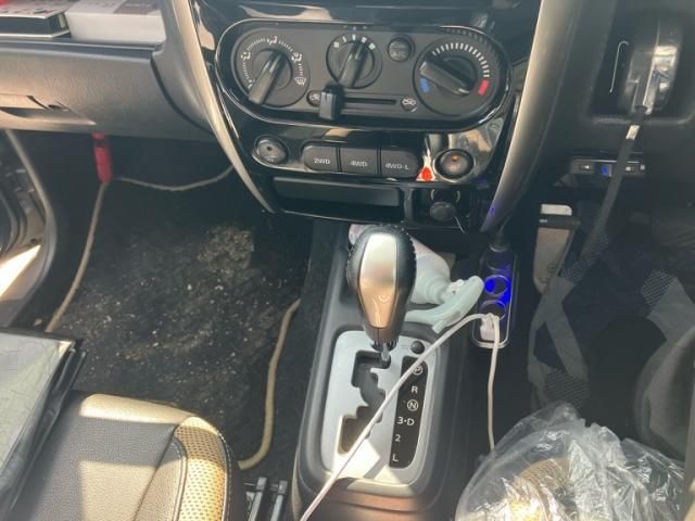 SUZUKI JIMNY SIERRA 2014 Image 31