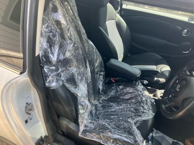 BMW MINI COOPER S CL 2010 Image 31