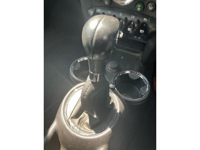 BMW MINI COOPER S CL 2010 Image 31