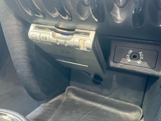 BMW MINI COOPER S CL 2010 Image 31