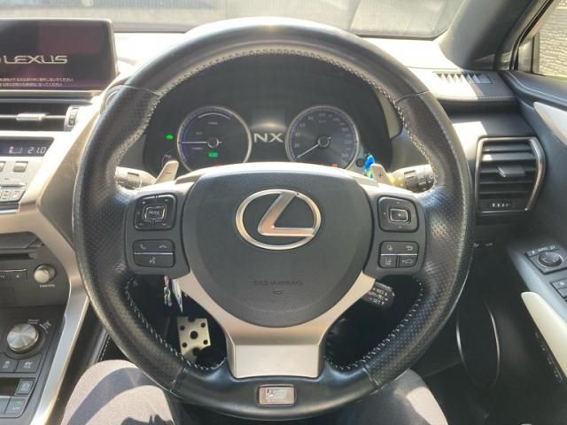 TOYOTA LEXUS NX300H 2017 Image 31