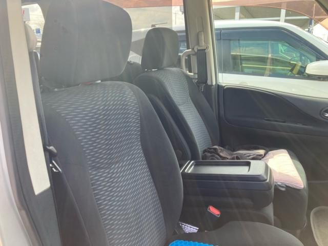 NISSAN SERENA  WG 2011 Image 31