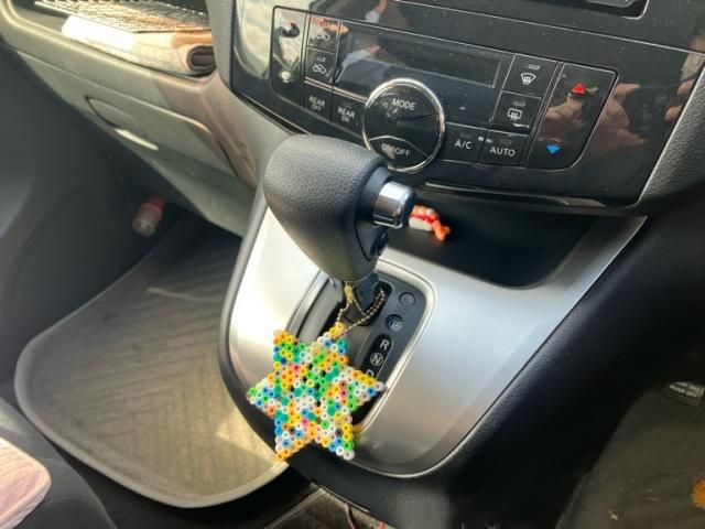 NISSAN SERENA  WG 2011 Image 31