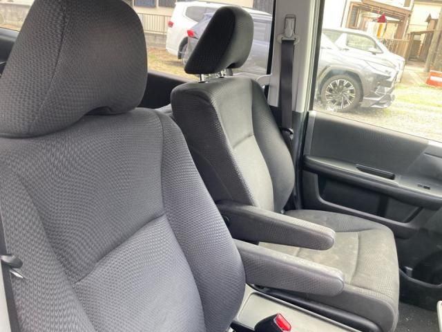 HONDA STEPWAGON SPADA 2012 Image 31