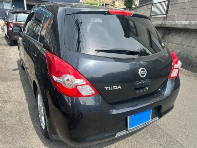 NISSAN TIIDA 2010 Image 31