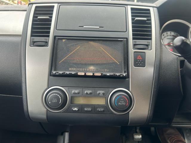 NISSAN TIIDA 2010 Image 31