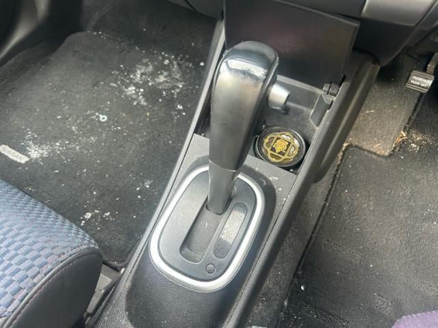 NISSAN TIIDA 2010 Image 31