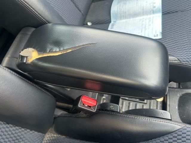 NISSAN TIIDA 2010 Image 31