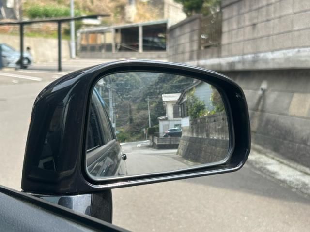 NISSAN TIIDA 2010 Image 31