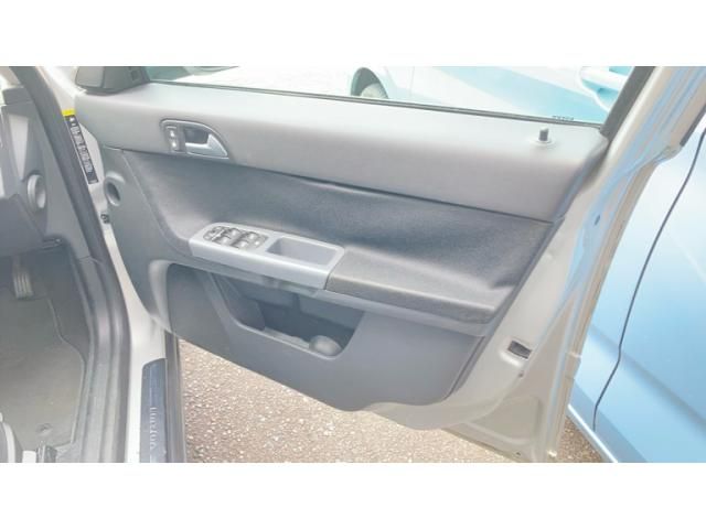 VOLVO S40 2009 Image 31