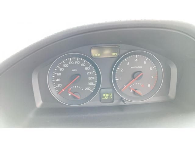 VOLVO S40 2009 Image 31