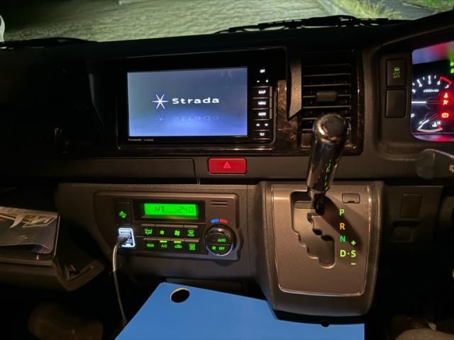 TOYOTA HIACE VAN 2WD 2020 Image 31