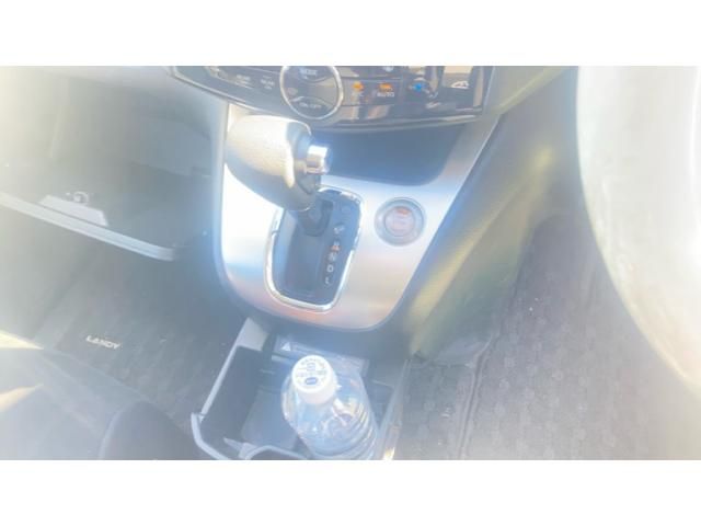 SUZUKI LANDY 2011 Image 31