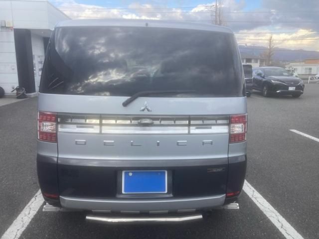MITSUBISHI DELICA D:5 4WD 2010 Image 31