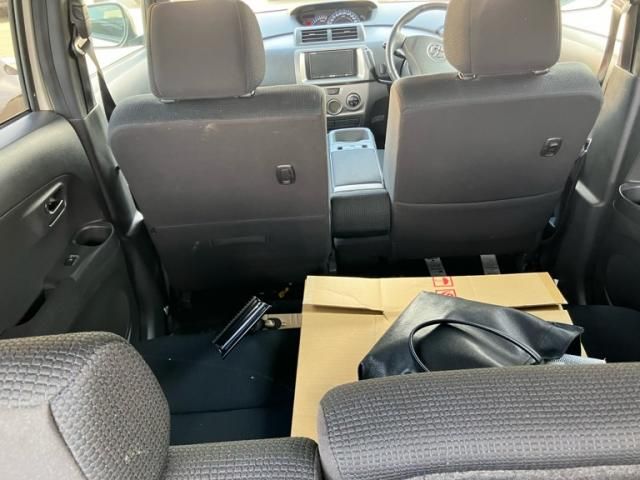 TOYOTA BB 2009 Image 31