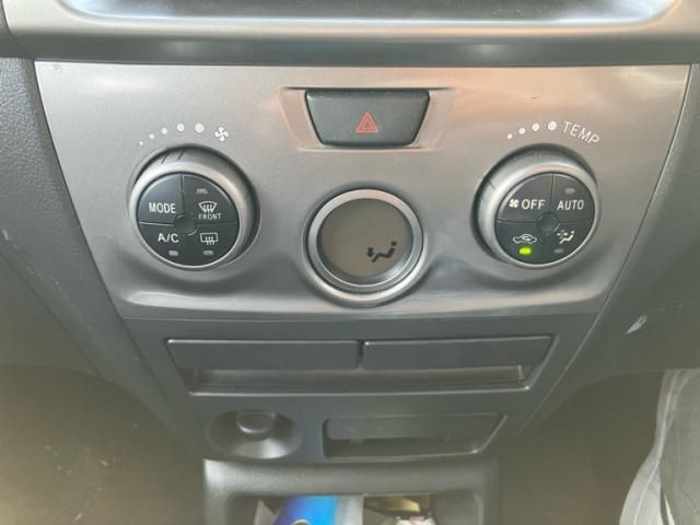 TOYOTA BB 2009 Image 31