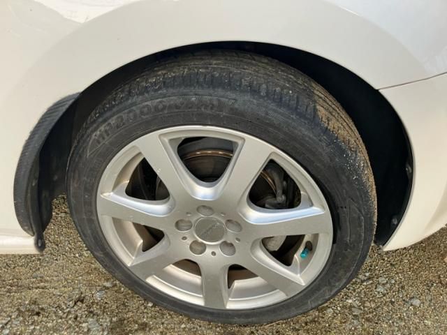 VOLKSWAGEN POLO 2011 Image 31