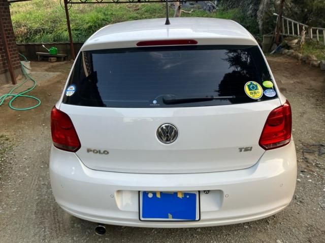 VOLKSWAGEN POLO 2011 Image 31