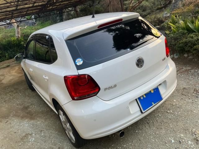 VOLKSWAGEN POLO 2011 Image 31