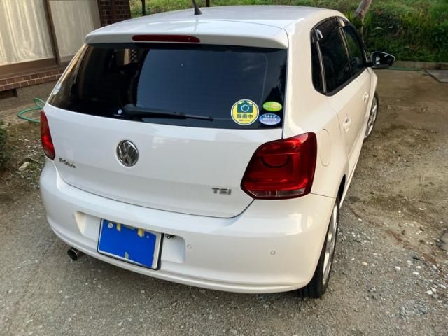 VOLKSWAGEN POLO 2011 Image 31