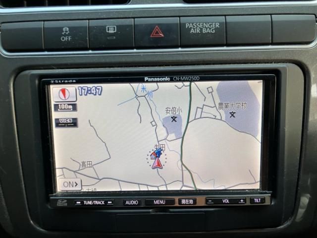 VOLKSWAGEN POLO 2011 Image 31