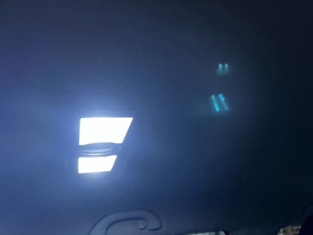 VOLKSWAGEN POLO 2011 Image 31