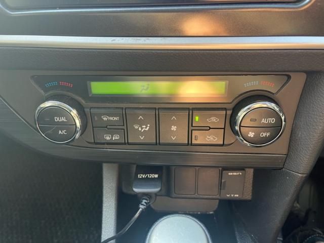 TOYOTA AURIS 2014 Image 31