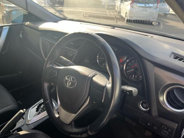 TOYOTA AURIS 2014 Image 31
