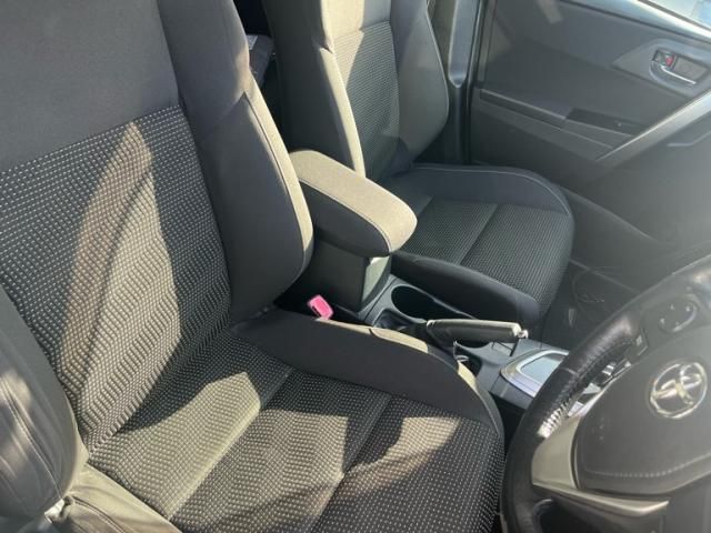 TOYOTA AURIS 2014 Image 31