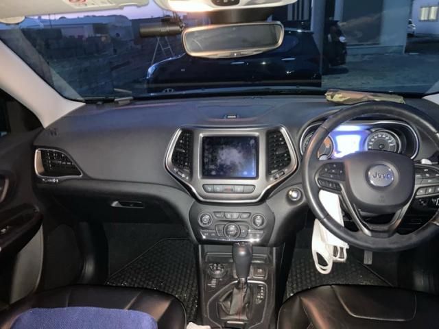 JEEP CHEROKEE 2019 Image 31