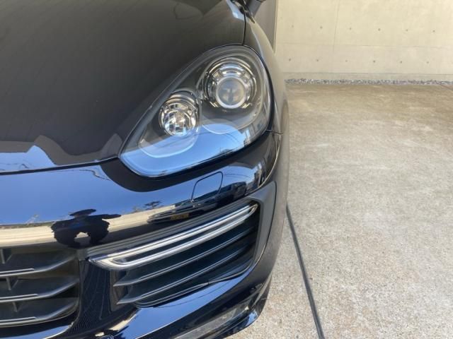 PORSCHE CAYENNE 2017 Image 31