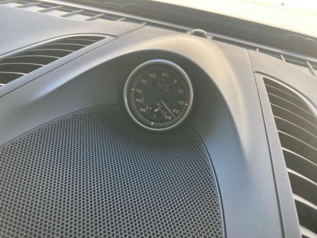 PORSCHE CAYENNE 2017 Image 31